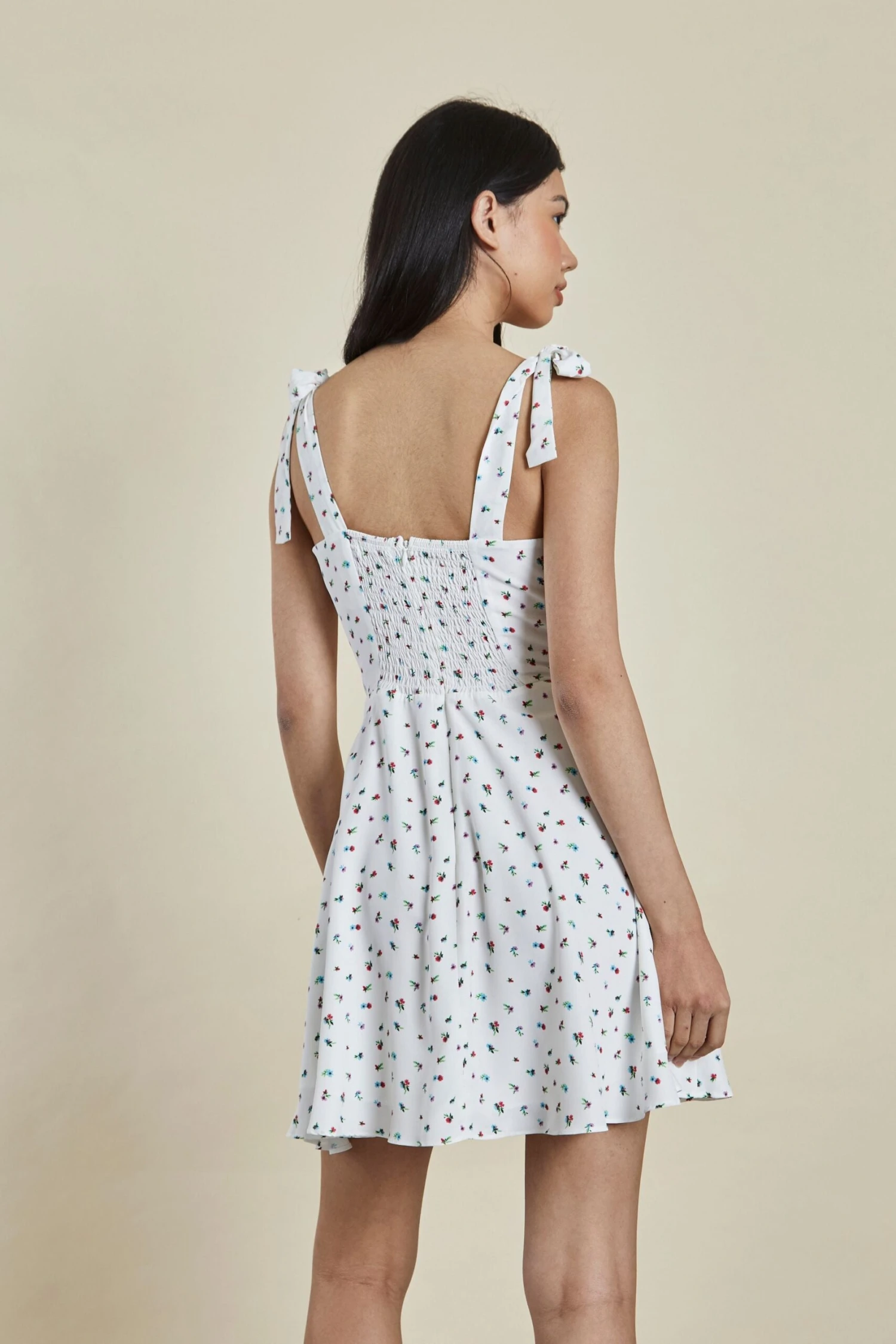 Glamorous Bright Ditsy Tie Shoulder Mini Dress - Image 4