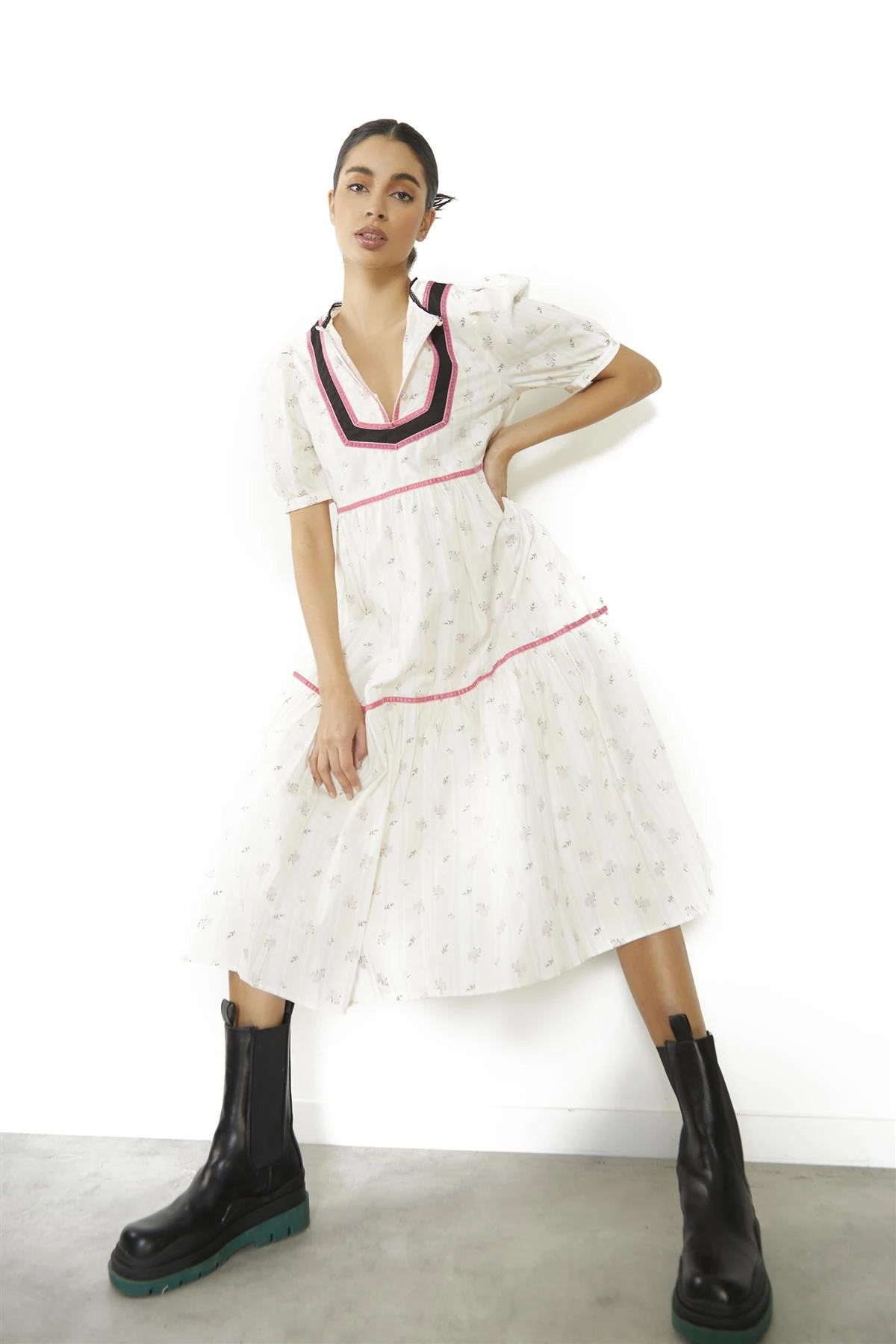 Glamorous Ditsy-Rose Stripe-Black Button-Front Shift Midi-Dress - Image 3