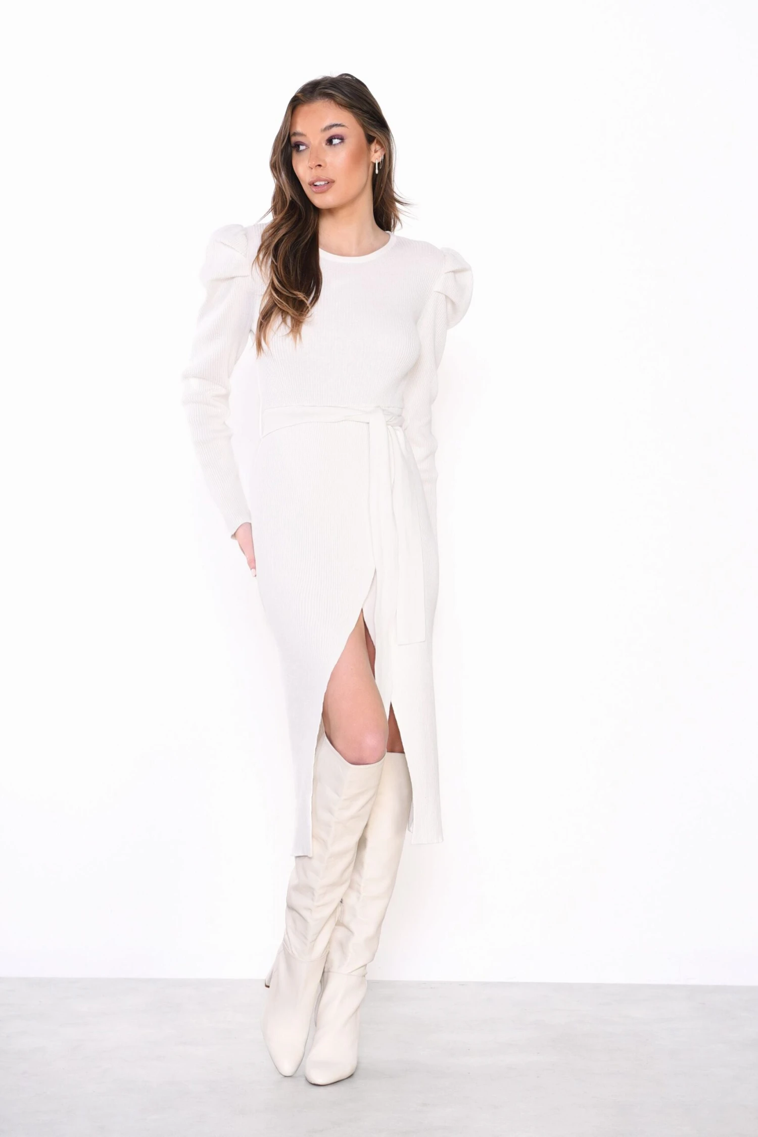 Glamorous Off White Puff Shoulder Split Midi Dress - Image 3