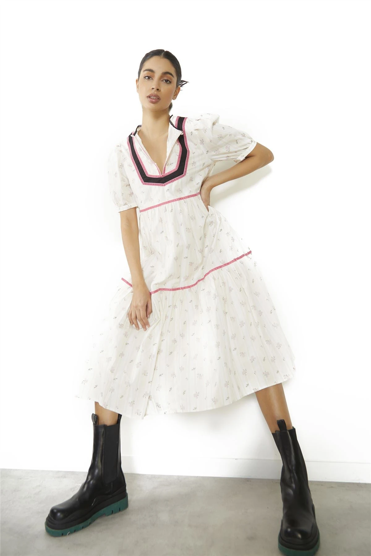 Glamorous Ditsy-Rose Stripe-Black Button-Front Shift Midi-Dress - Image 4