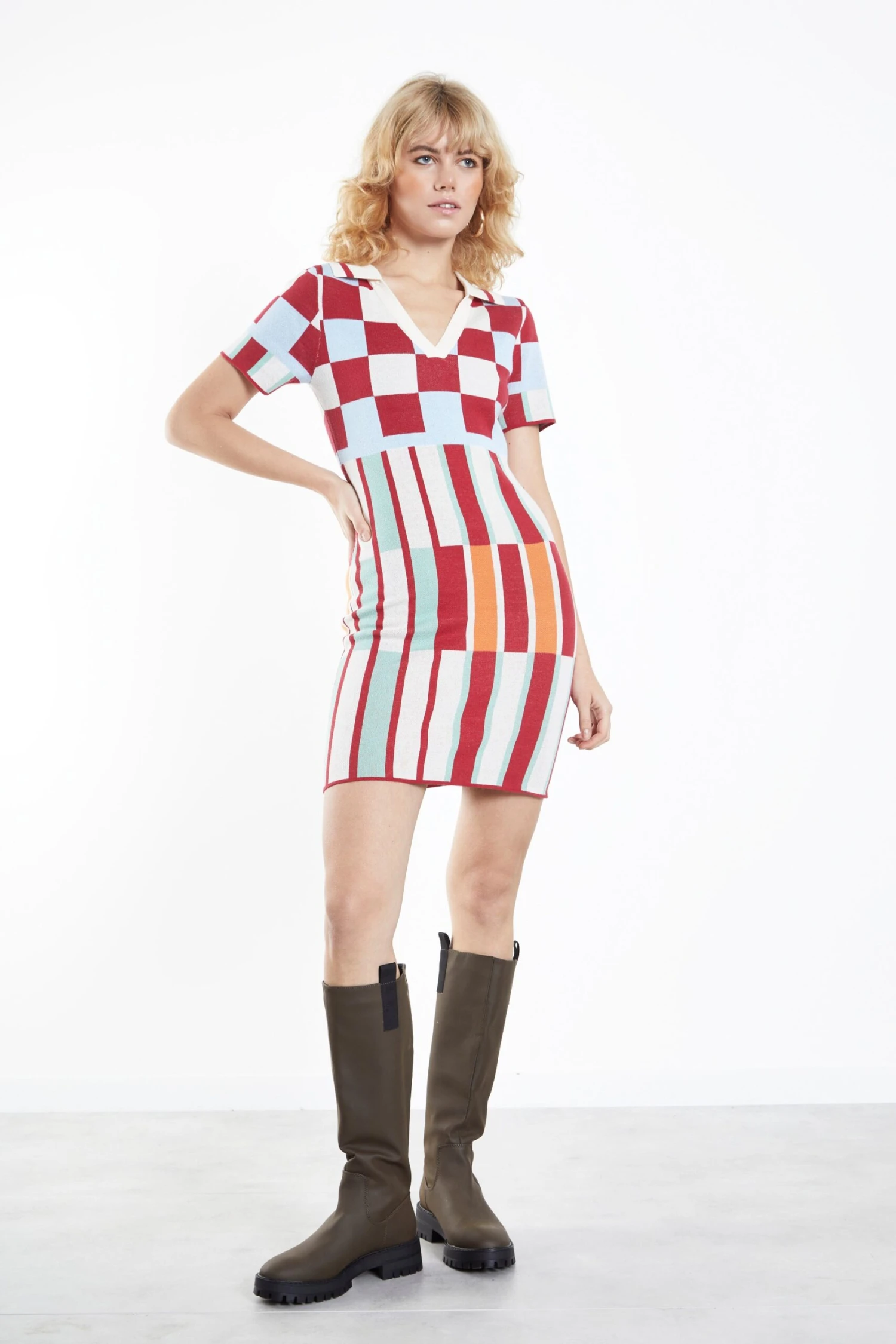 Glamorous Red Multi Graphic Knit V Neck Mini Dress - Image 4