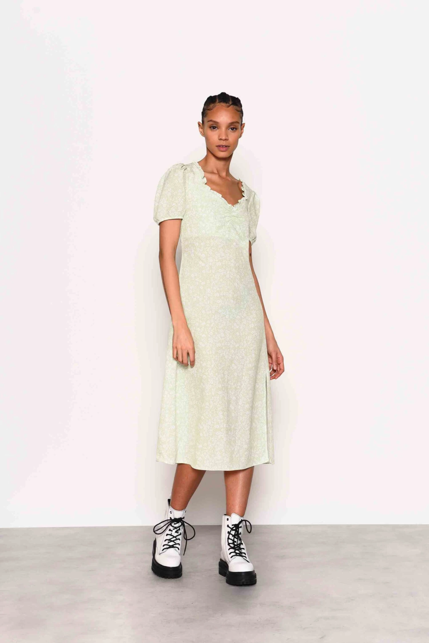 Glamorous Green Ditsy Print Side Split Midi Dress - Image 3