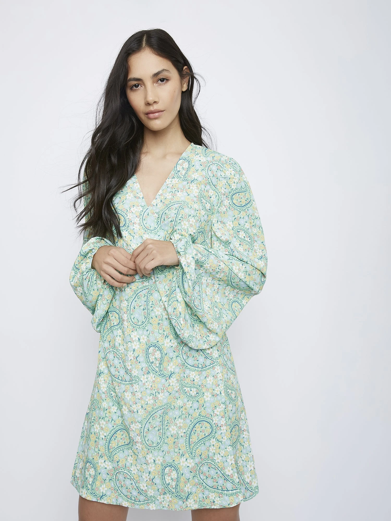 Glamorous Green Paisley Wrap Dress - Image 2
