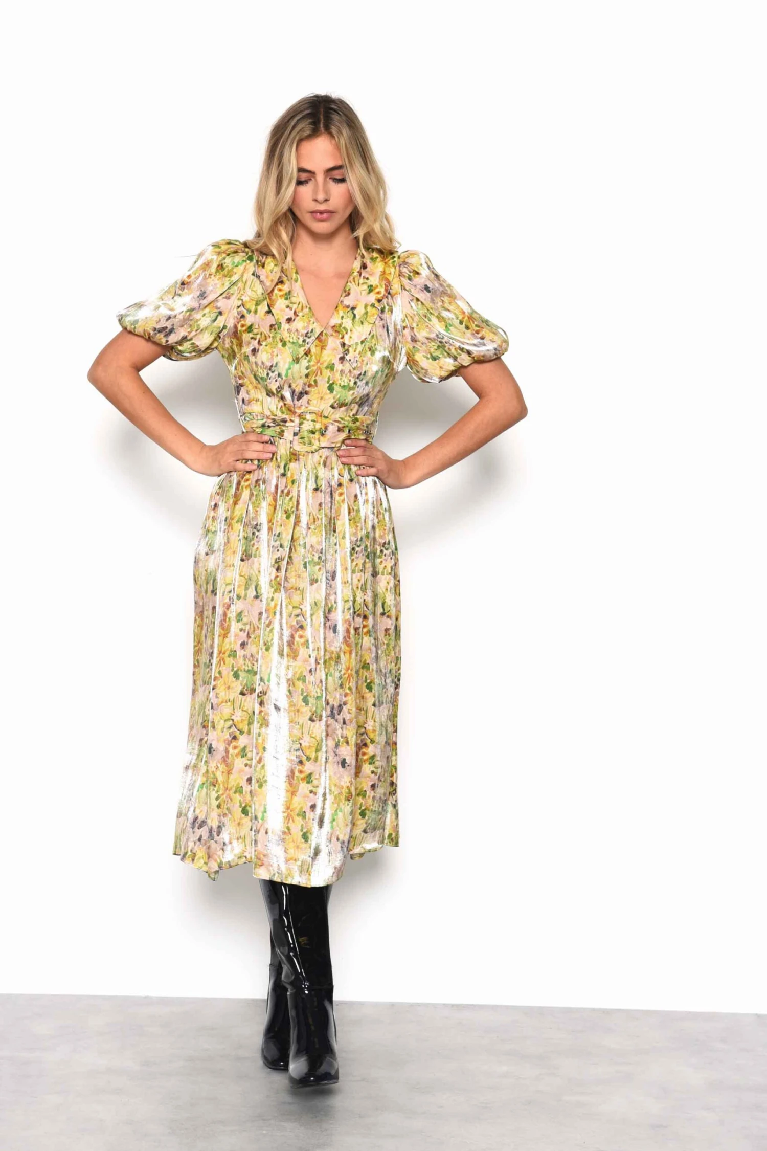 Glamorous Smudgy Floral Belted Midi Dress With Statement Collar And Sleeves - Image 3