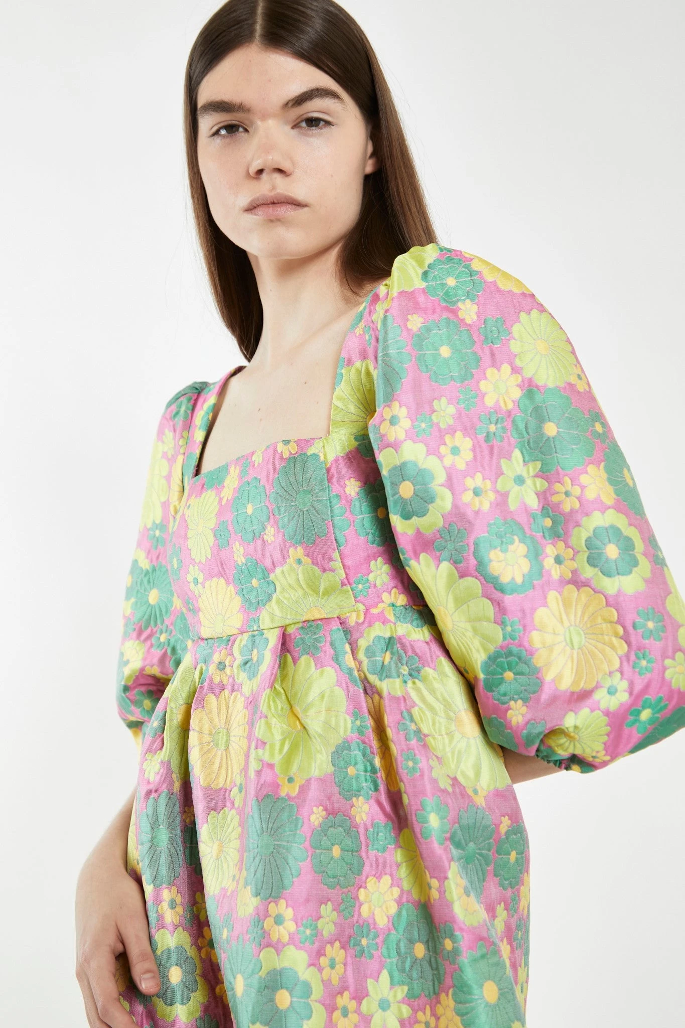 Glamorous Pink-60s-Flower-Jacquard Babydoll Mini Dress - Image 4