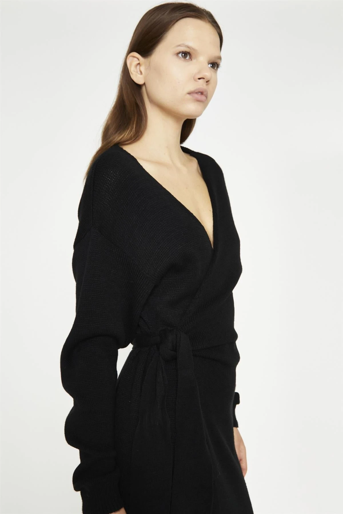 Glamorous Women's Black Tie-Waist Knitted Midi-Dress - Image 4